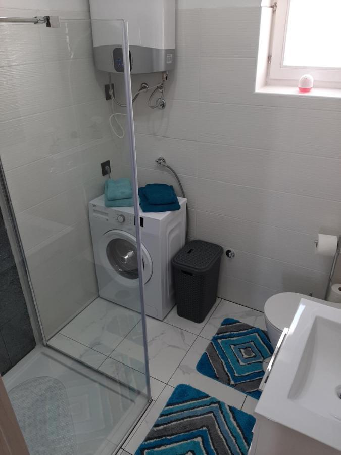 Ferienhaus Karlo Pridraga Buitenkant foto