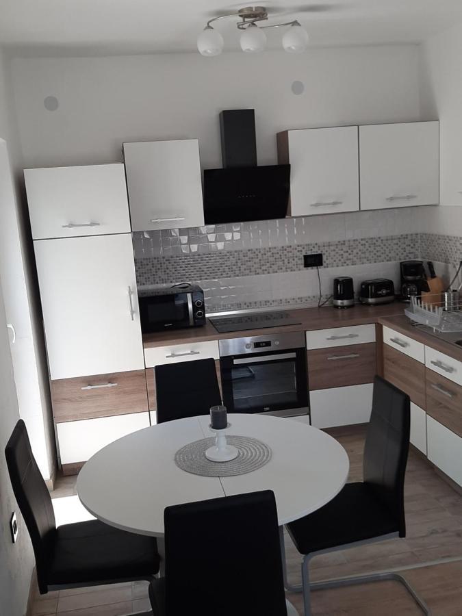 Ferienhaus Karlo Pridraga Buitenkant foto